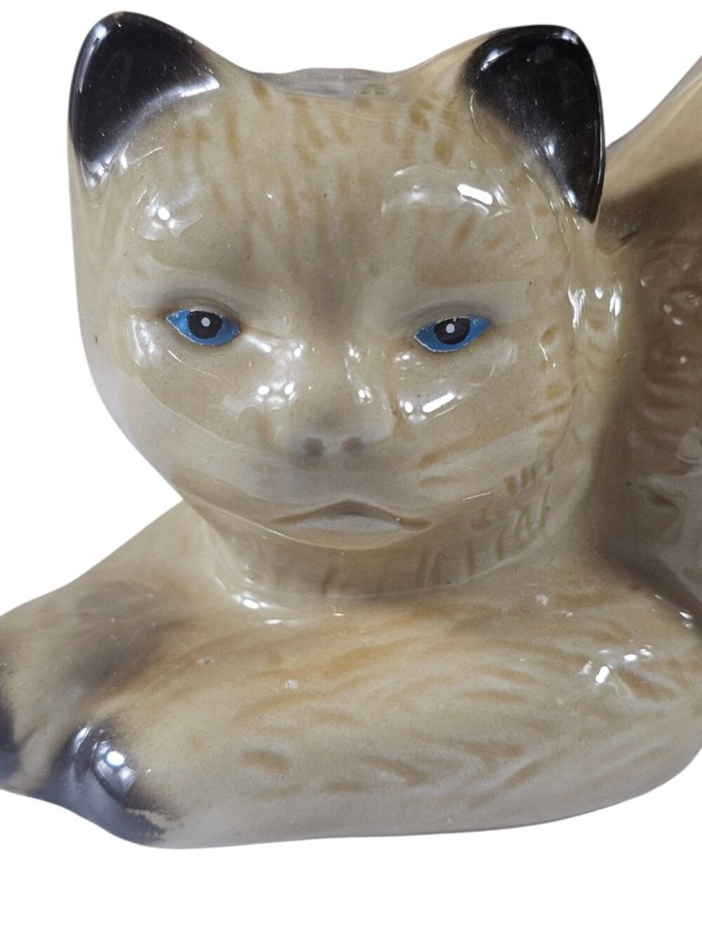 Anheuser-Busc Beige and Tan Brown Cat with Blue Eyes Crouched Cat Figurine - Picture 7 of 11